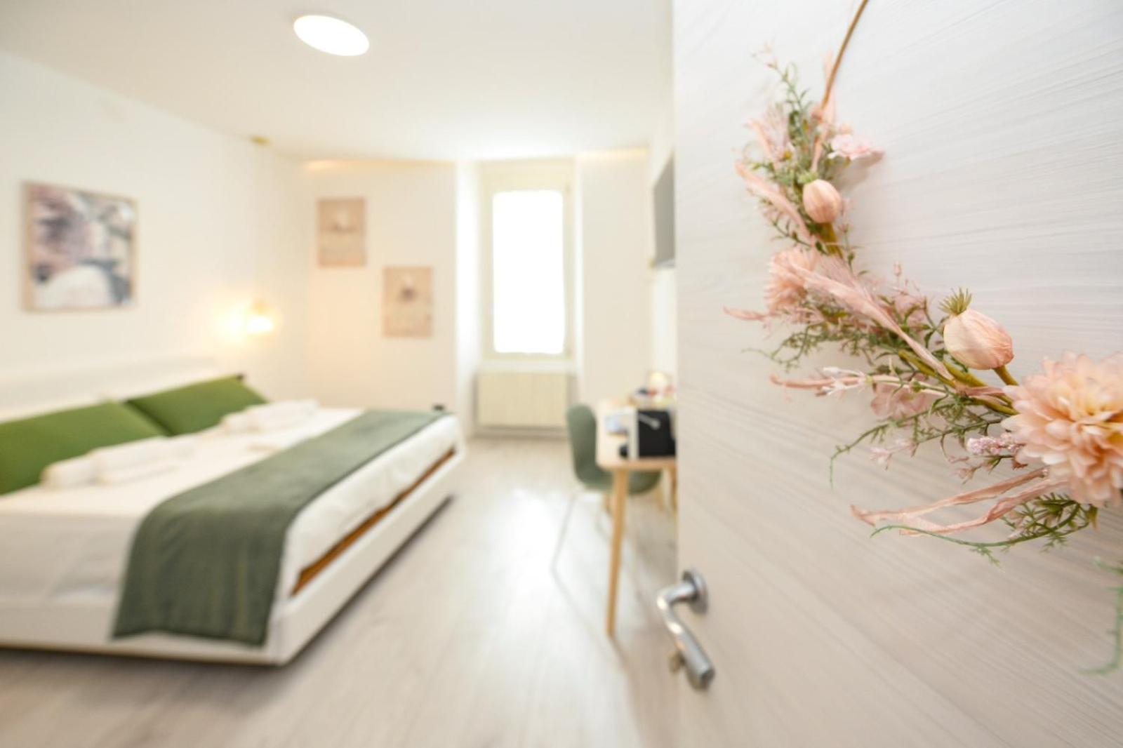Casa Daniela Villa Desenzano del Garda Eksteriør billede