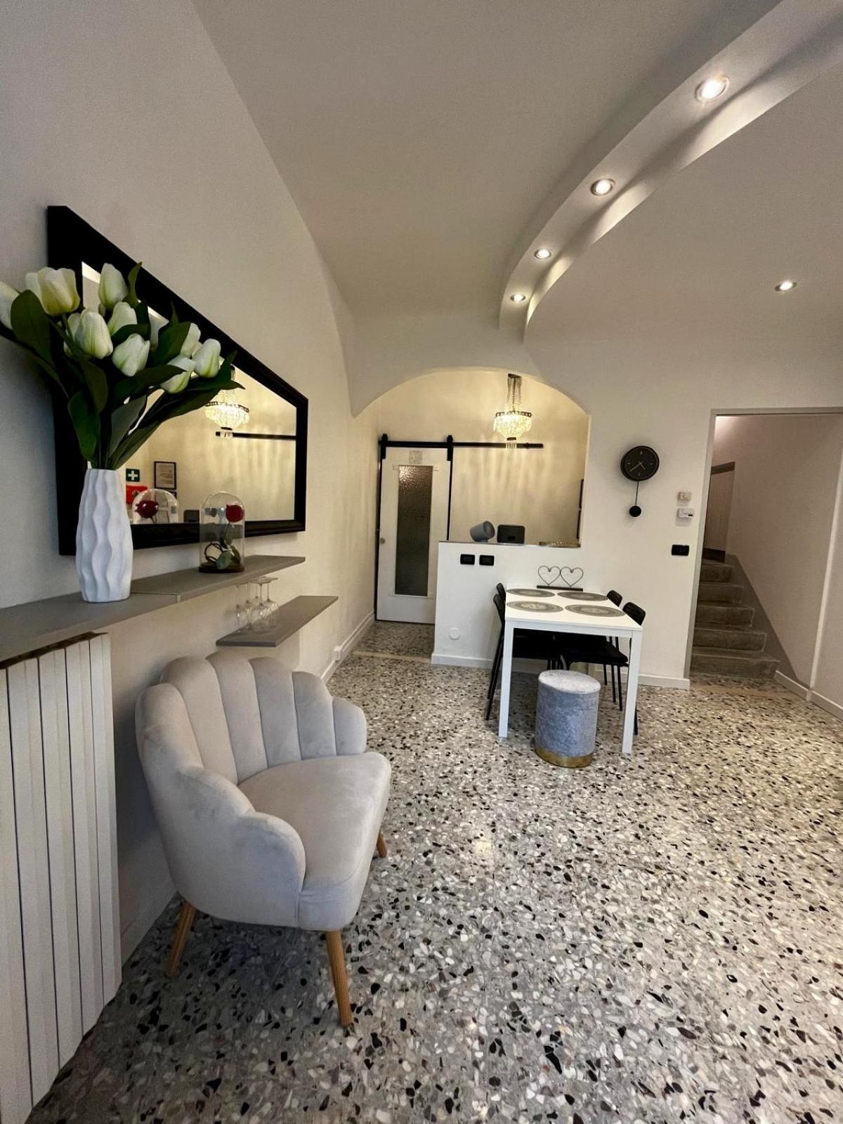 Casa Daniela Villa Desenzano del Garda Eksteriør billede